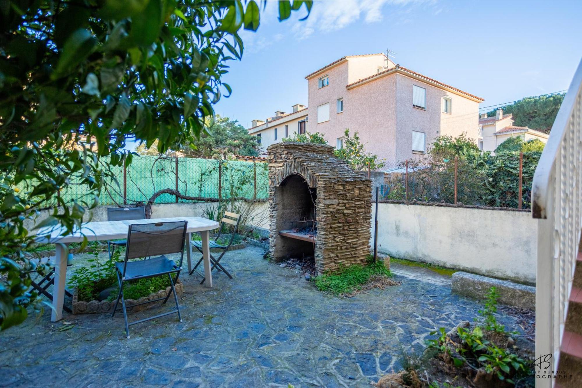 Le Coin Des Agrumes Jardin Proche Centre Ville Перпинян Екстериор снимка